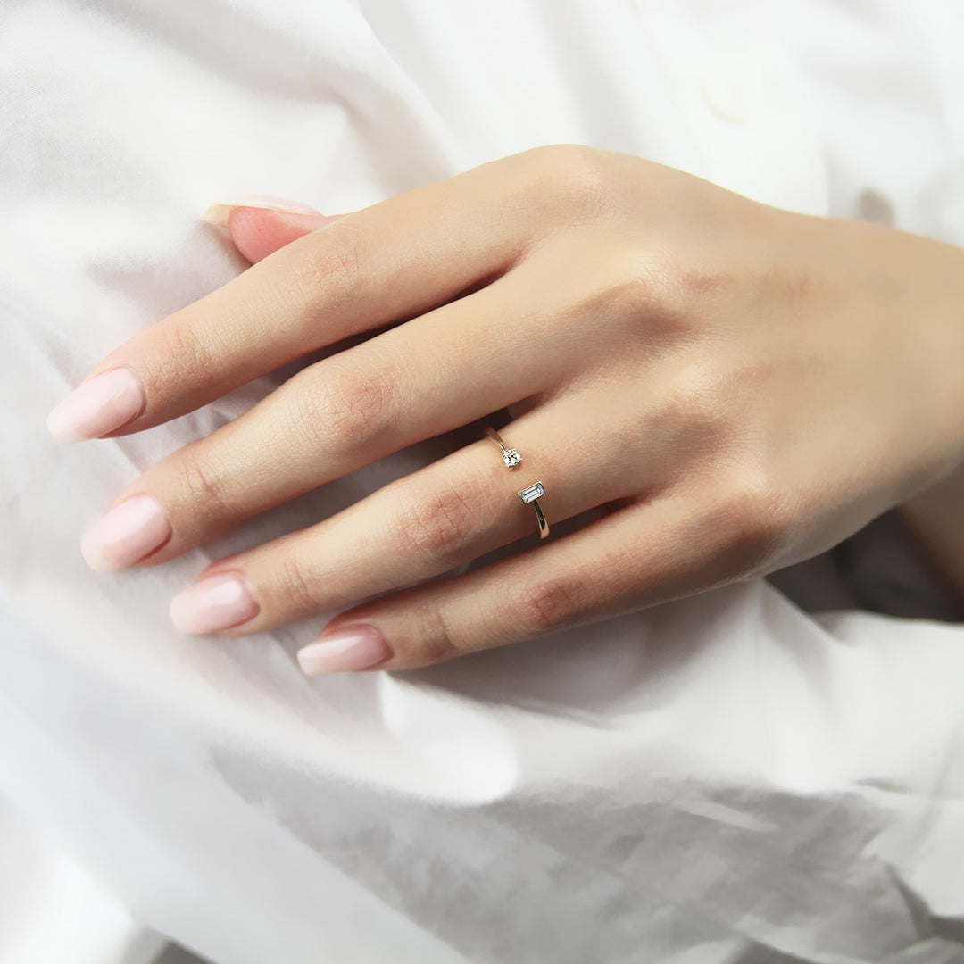 Round & Baguette Diamond Open-Ended Band
