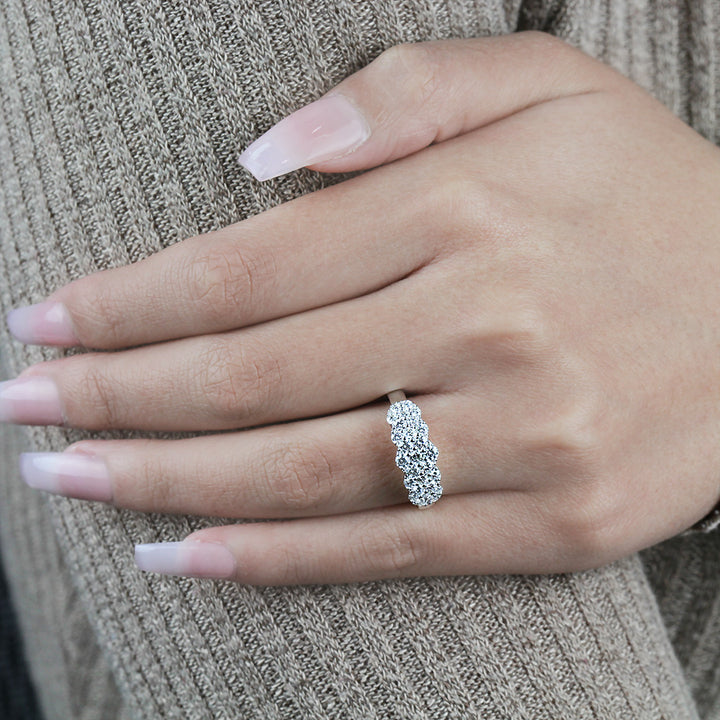 Round Diamond Cluster Ring