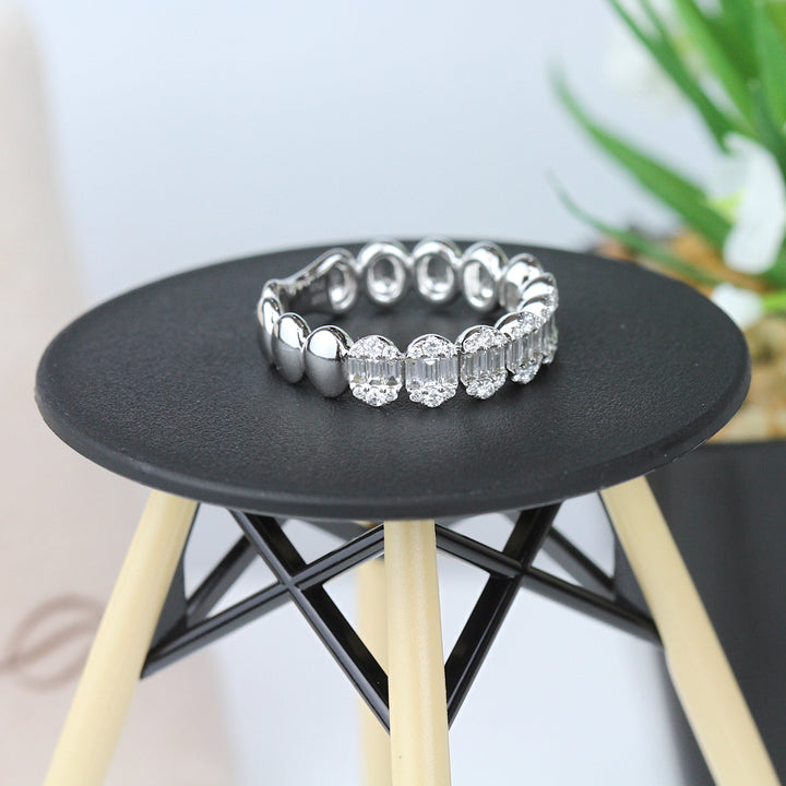 Round & Baguette Diamond Cluster Ring