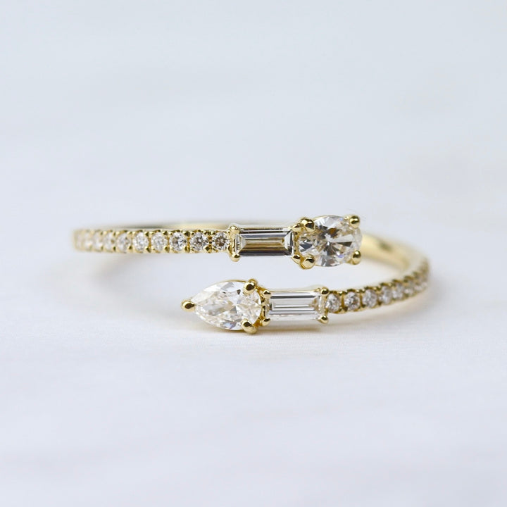 Round & Baguette Diamond Band
