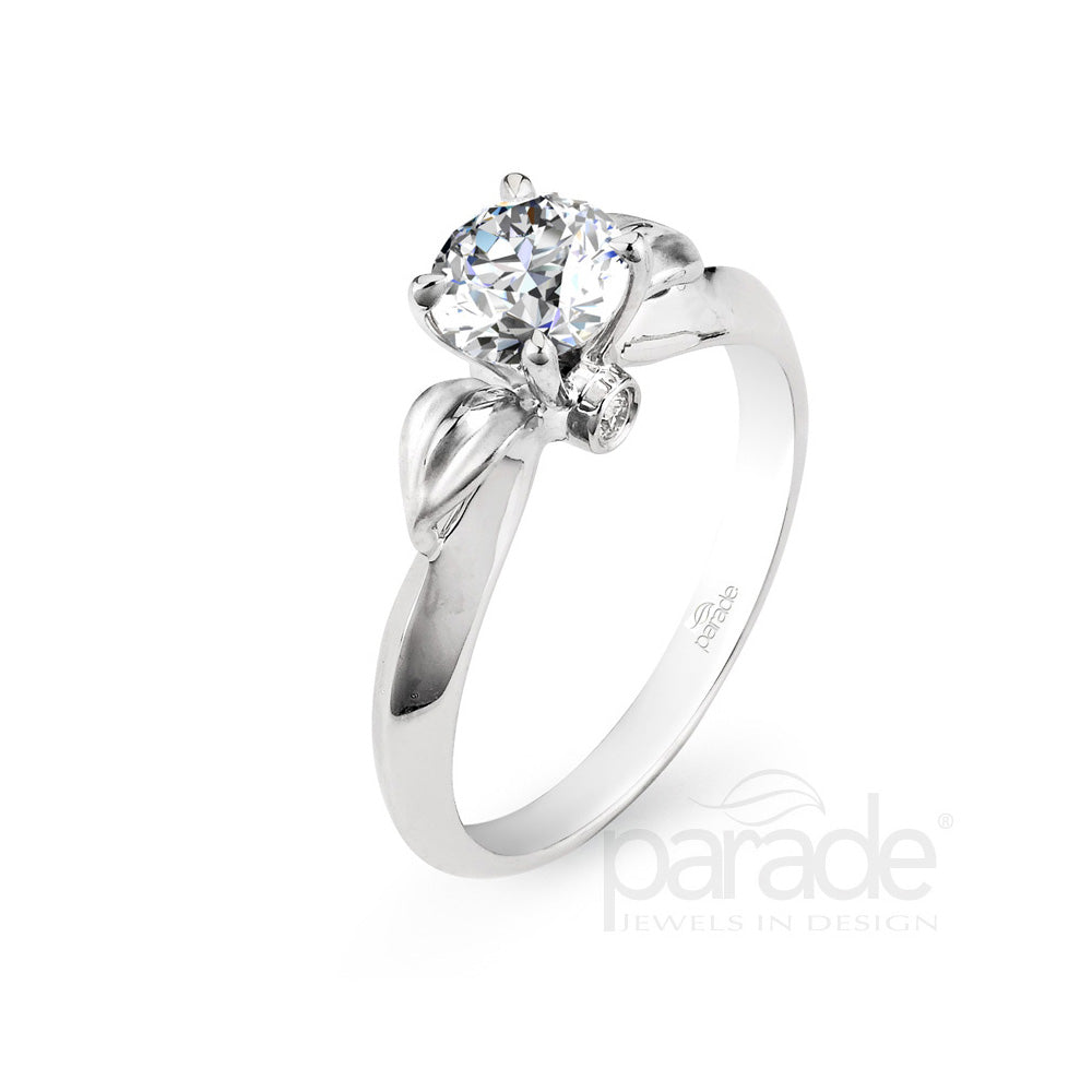 Round Diamond Engagement Ring
