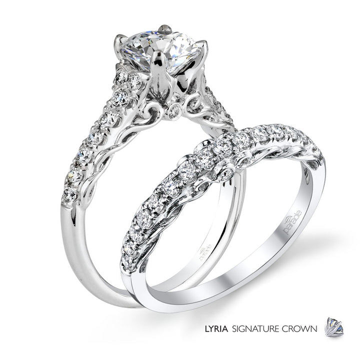 Round Diamond Engagement Ring
