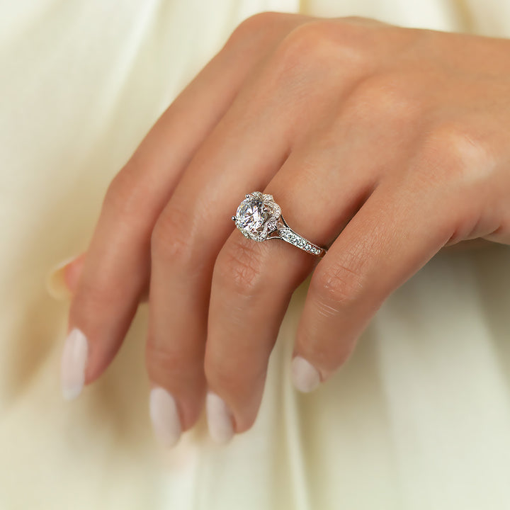 Diamond Halo Engagement Ring
