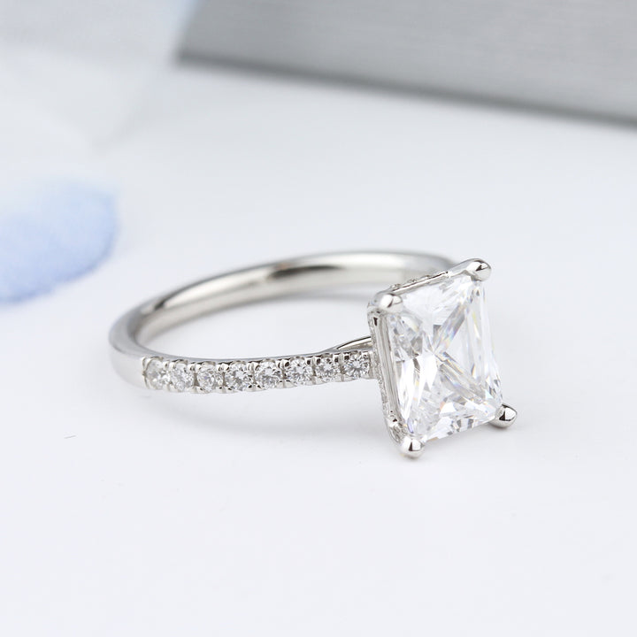 Diamond Halo Engagement Ring