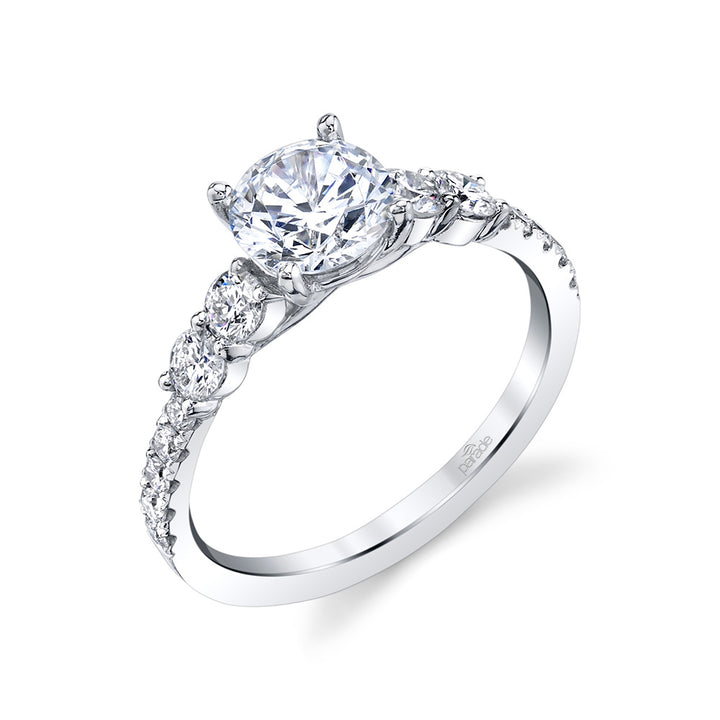 Round Diamond Engagement Ring