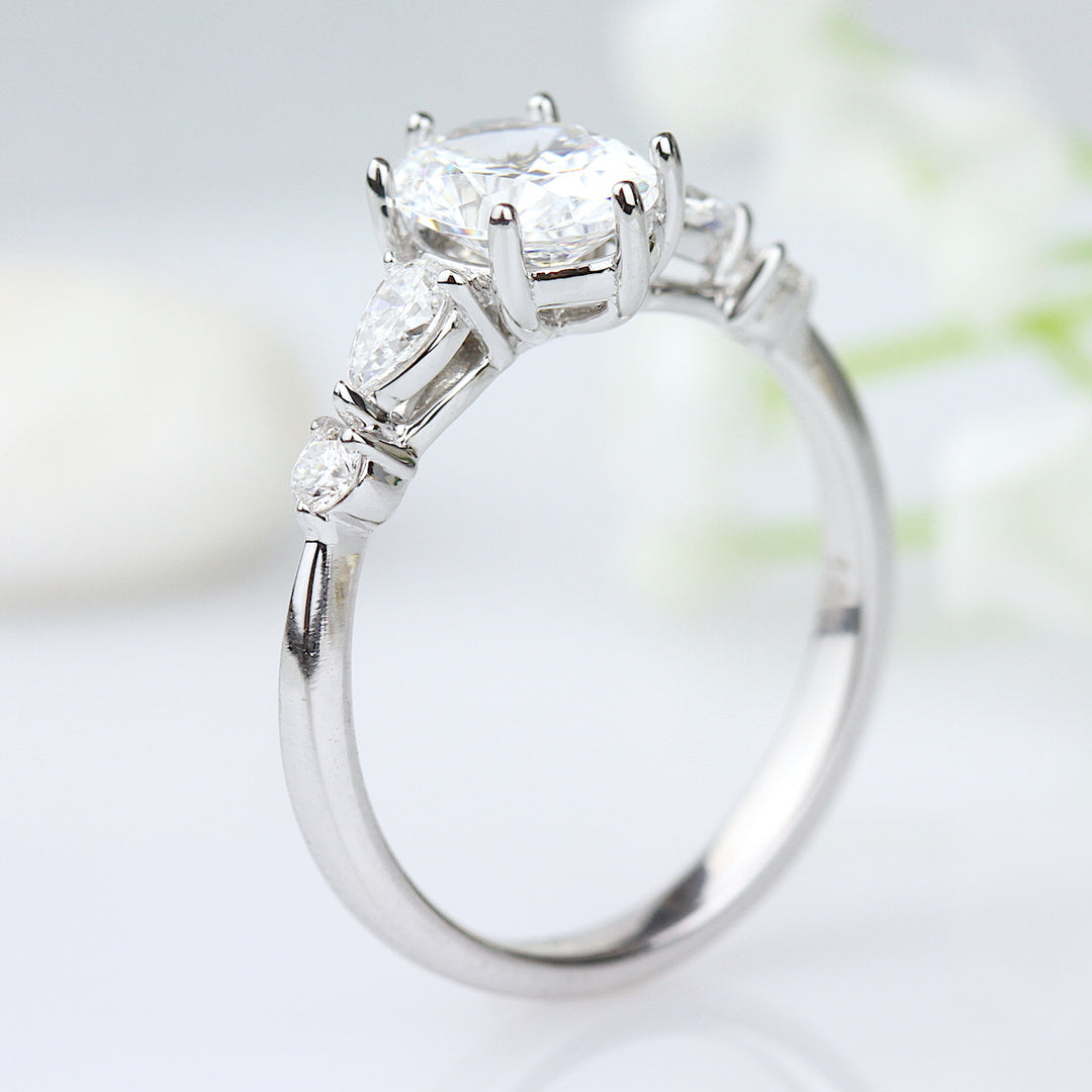 Oval Diamond Engagement Ring