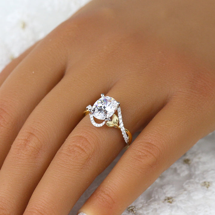 Oval Diamond Engagement Ring