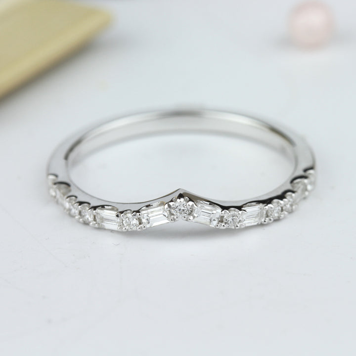 Round Diamond Wedding Band