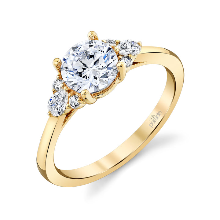 Round Diamond Engagement Ring
