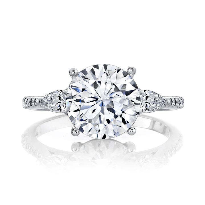 Round Diamond Engagement Ring