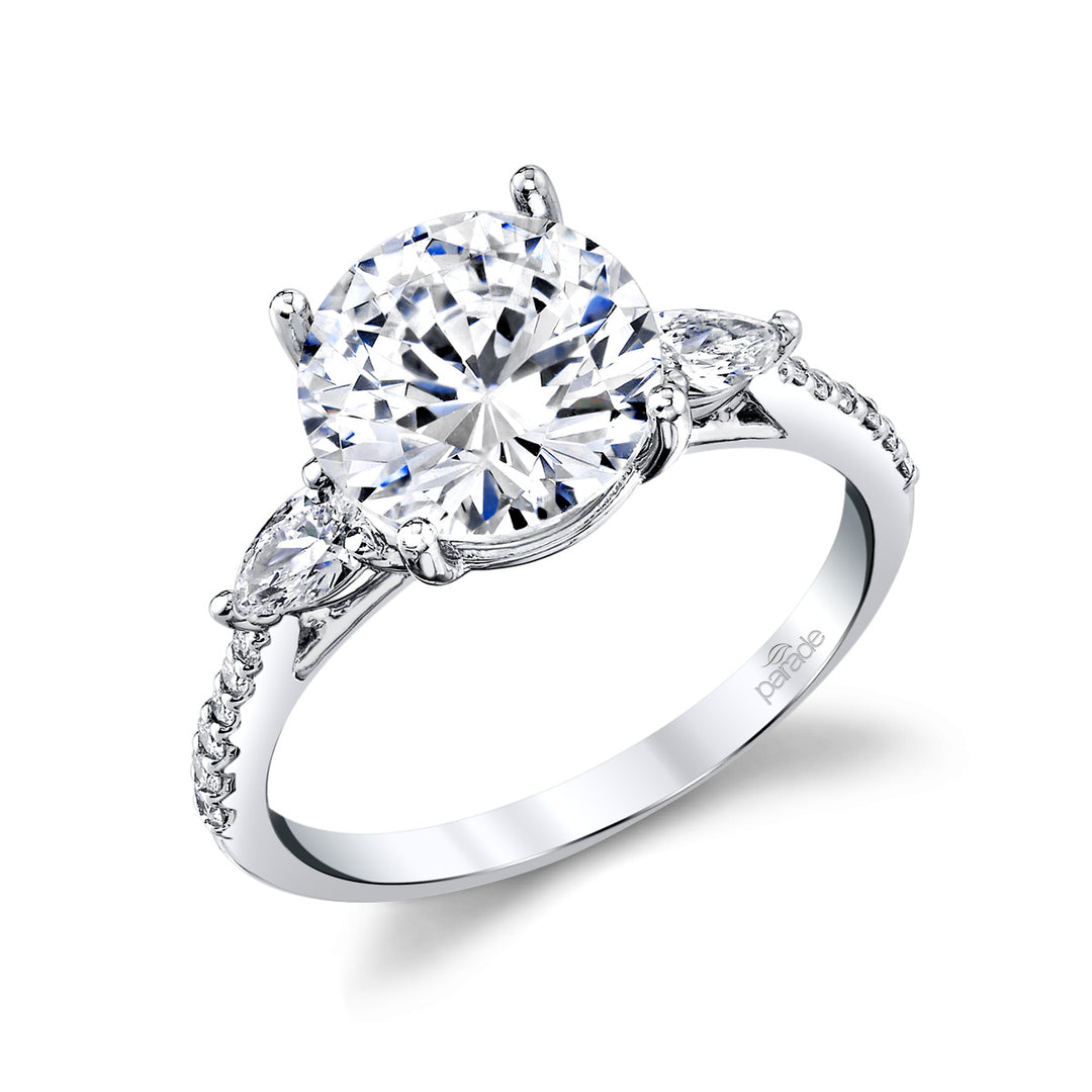 Round Diamond Engagement Ring