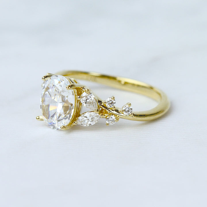 Marquise & Round Diamond Engagement Ring