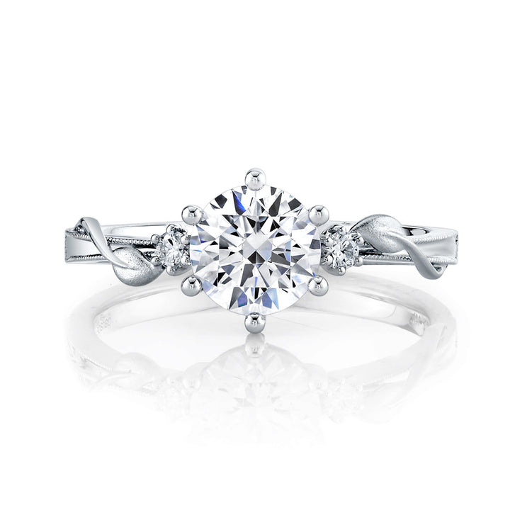 Round Diamond Engagement Ring