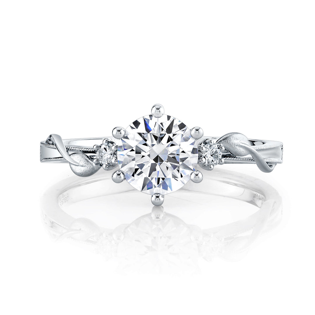 Round Diamond Engagement Ring